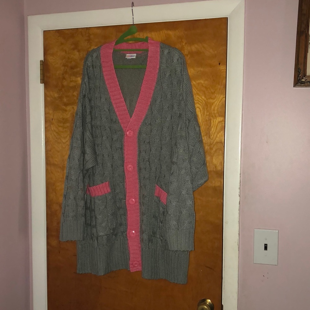 LuLaRoe Gray Cardigan with Pink Trim and Pockets